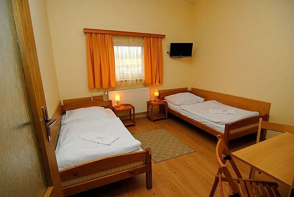 Pension Akat Praag 3*,