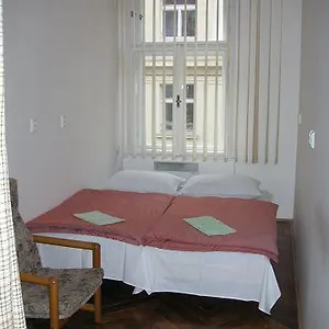  Hostal Bell