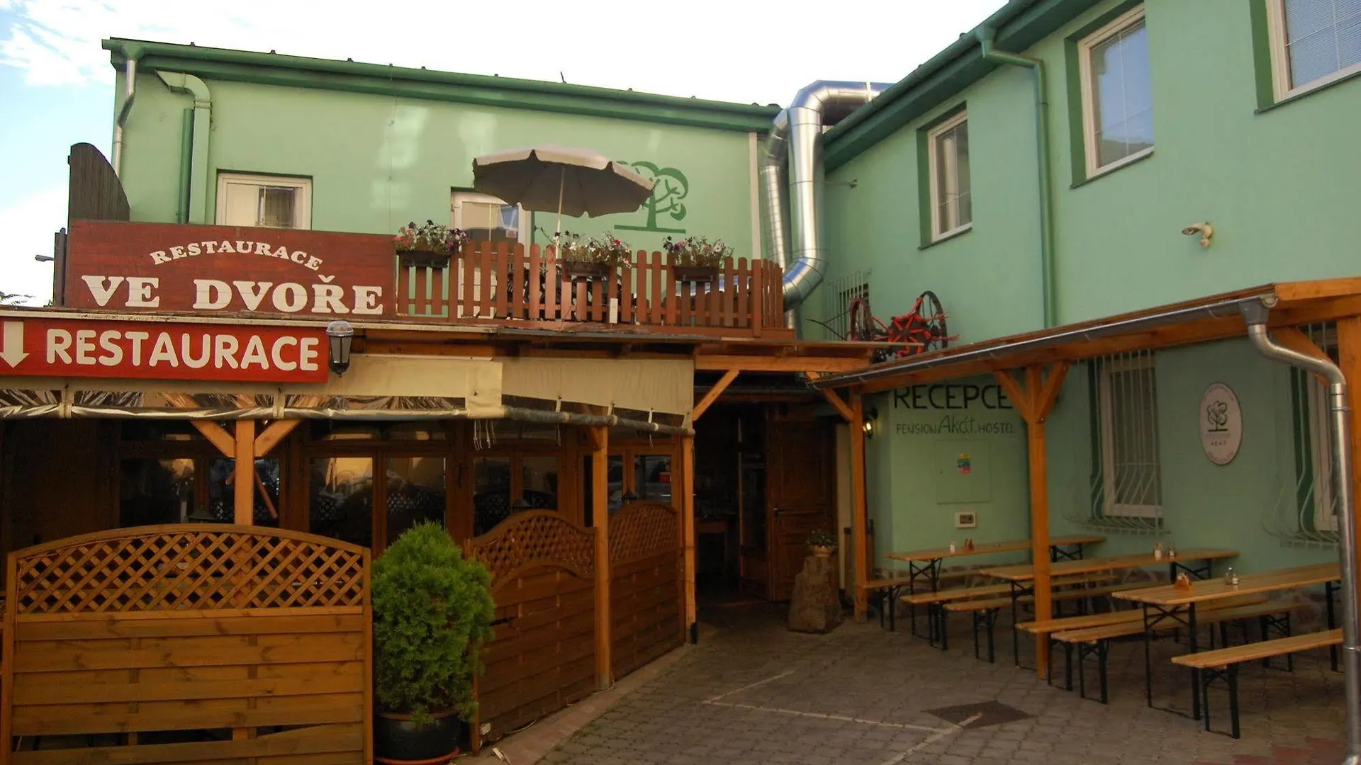 Pension Akat Prague Guest house