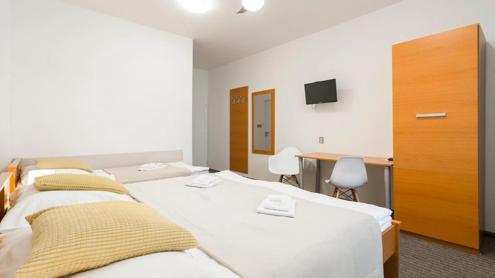 Hotel Pension Akat Praga 3*,  Czechy