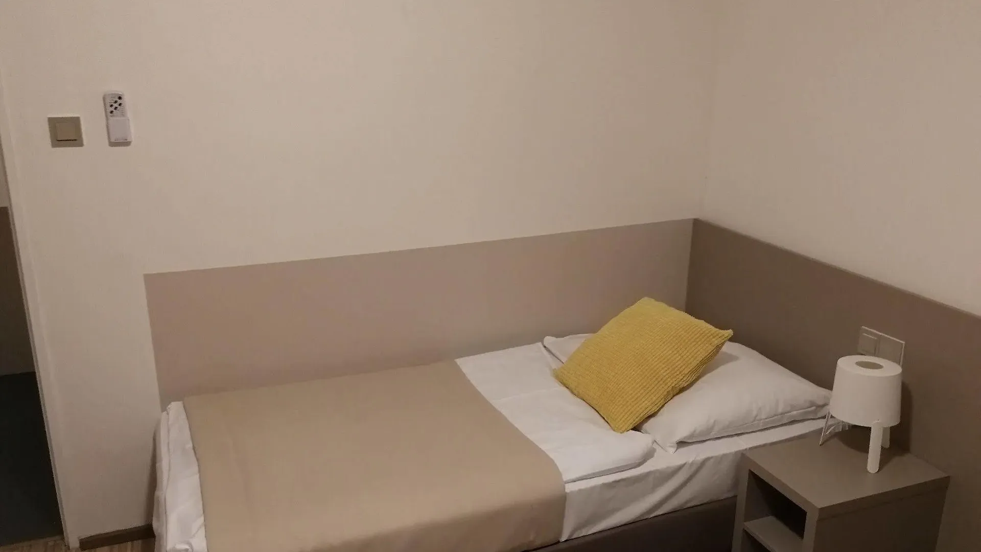 *** Pensjonat Hotel Pension Akat Praga Czechy